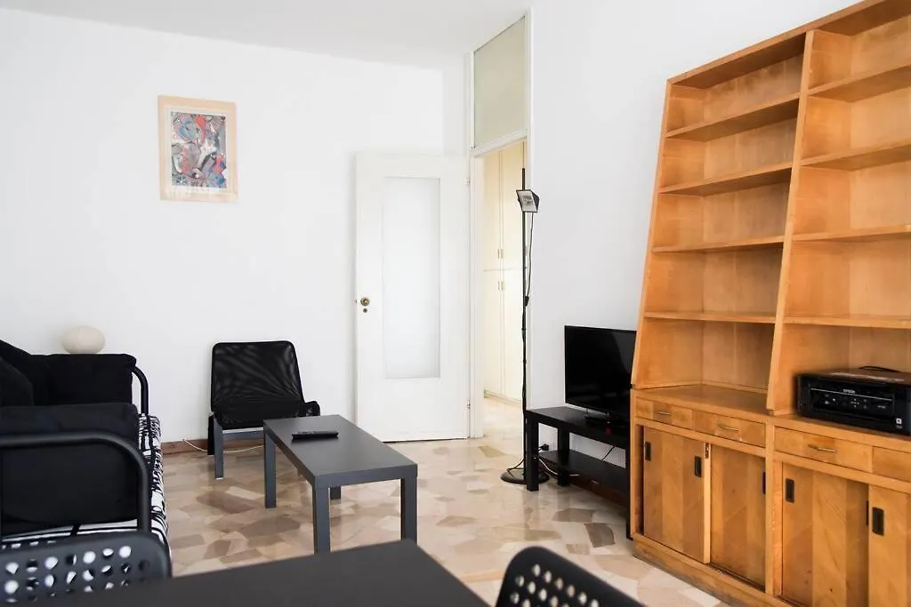 Youhosty - Villoresi 6P, 5 Apartman Milánó Olaszország