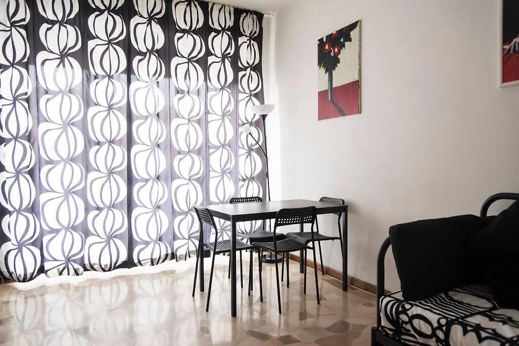 Youhosty - Villoresi 6P, 5 Apartman Milánó